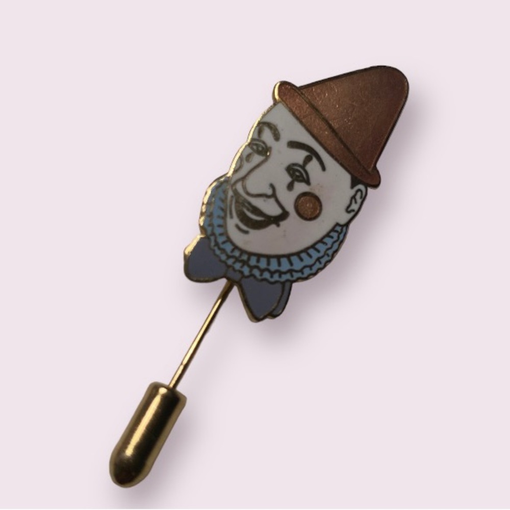 Vintage Clown Stick Pin 3 Ring Advertising from 1979. Collectors pin.